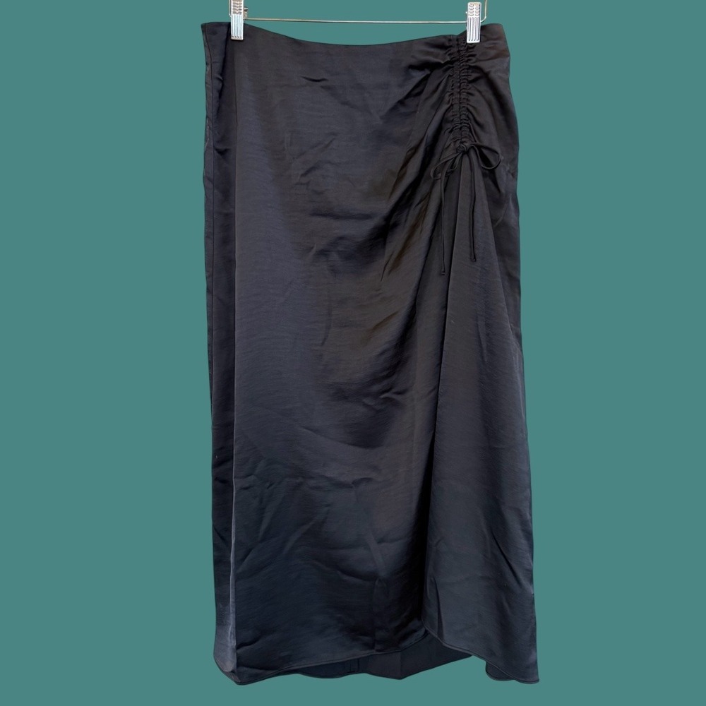 LOFT Women's Black Size 12 Silky Poly Midi Skirt with Decorative Ruching